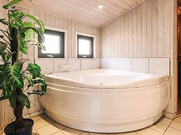 6 Person Holiday Home in Spottrup-by Traum