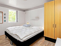 8 Person Holiday Home in Hojslev-by Traum