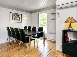 8 Person Holiday Home in Hojslev-by Traum