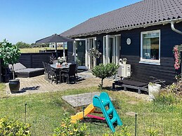 8 Person Holiday Home in Vaeggerlose-by Traum