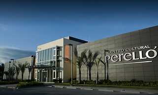 Villa Los Almendros - 2 Private Pools & Tennis & Pickle Ball