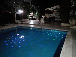 Villa Los Almendros - 2 Private Pools & Tennis & Pickle Ball