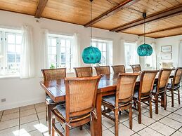 10 Person Holiday Home in Blavand
