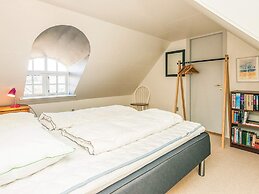 10 Person Holiday Home in Blavand