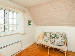 10 Person Holiday Home in Blavand