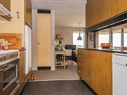 6 Person Holiday Home in Hejls