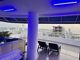 Palmetto Penthouse Deluxe Beautiful View and Sunset Floor 39