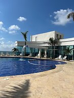 Palmetto Penthouse Deluxe Beautiful View and Sunset Floor 39