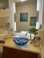 Palmetto Penthouse Deluxe Beautiful View and Sunset Floor 39