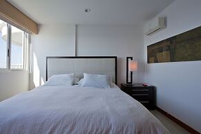 Palmetto Penthouse Deluxe Beautiful View and Sunset Floor 39