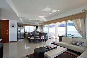Palmetto Penthouse Deluxe Beautiful View and Sunset Floor 39