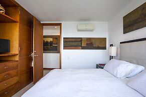 Palmetto Penthouse Deluxe Beautiful View and Sunset Floor 39