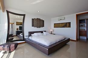 Palmetto Penthouse Deluxe Beautiful View and Sunset Floor 39