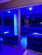 Palmetto Penthouse Deluxe Beautiful View and Sunset Floor 39