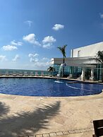 Palmetto Penthouse Deluxe Beautiful View and Sunset Floor 39