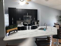 Florida Paradise Near Img Academy and Beach