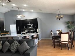 Florida Paradise Near Img Academy and Beach