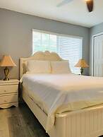 Florida Paradise Near Img Academy and Beach