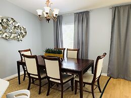 Florida Paradise Near Img Academy and Beach