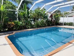 Florida Paradise Near Img Academy and Beach