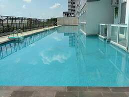 1br Apartment With Pool