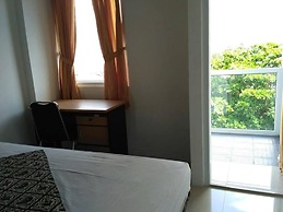 1br Apartment With Pool