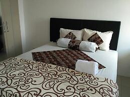 1br Apartment With Pool