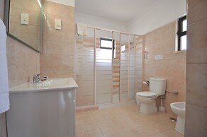 Spacious 4 Bedroom Villa Located in its own Grounds, With Private Pool
