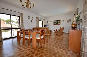 Spacious 4 Bedroom Villa Located in its own Grounds, With Private Pool