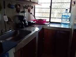 Room in Guest Room - Green Sea Inn Villa Helen Kilometer 4 Circunvalar