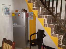 Room in Guest Room - Green Sea Villa Helen Inn - Kilometer 4 Circunval