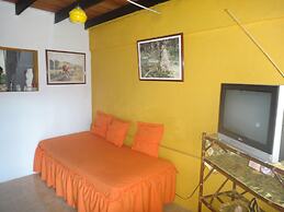 Room in Guest Room - Green Sea Inn San Luis