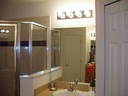 Your Perfect Family Holiday! Private Pool, Games Room, 12 Mins to Disn