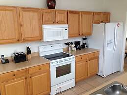 Your Perfect Family Holiday! Private Pool, Games Room, 12 Mins to Disn