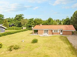 8 Person Holiday Home in Orsted-by Traum