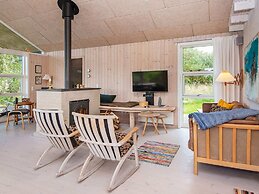 6 Person Holiday Home in Glesborg-by Traum
