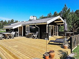 6 Person Holiday Home in Jerup