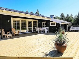 6 Person Holiday Home in Jerup