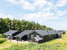 Sprawling Holiday Home in Løkken near Sea