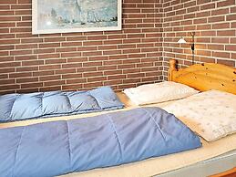 Cozy Holiday Home in Henne near Sea