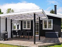 Picturesque Holiday Home in Falster near Sea