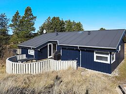 8 Person Holiday Home in Bindslev-by Traum