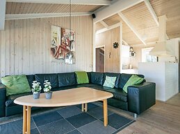 8 Person Holiday Home in Bindslev-by Traum