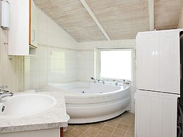 6 Person Holiday Home in Albaek-by Traum