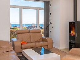 6 Person Holiday Home in Hejls