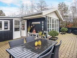 5 Person Holiday Home in Hemmet-by Traum