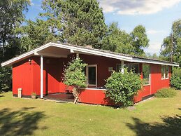 6 Person Holiday Home in Vaeggerlose