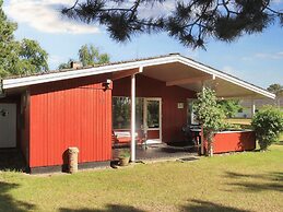 6 Person Holiday Home in Vaeggerlose