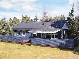 6 Person Holiday Home in Vaeggerlose-by Traum