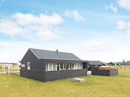 8 Person Holiday Home in Brovst-by Traum